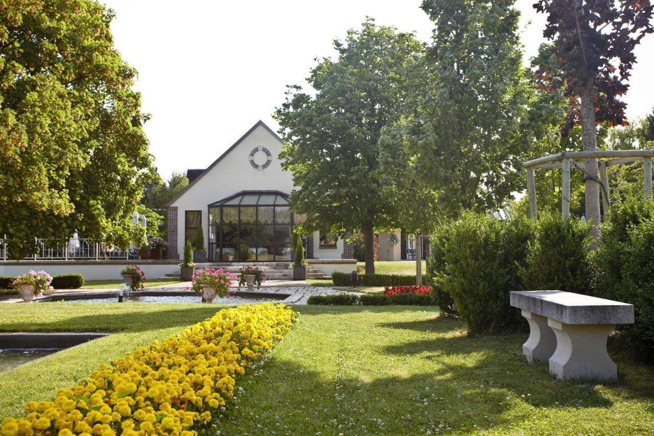 Hostellerie Briqueterie & Spa Champagne Vinay  Buitenkant foto The new crematorium