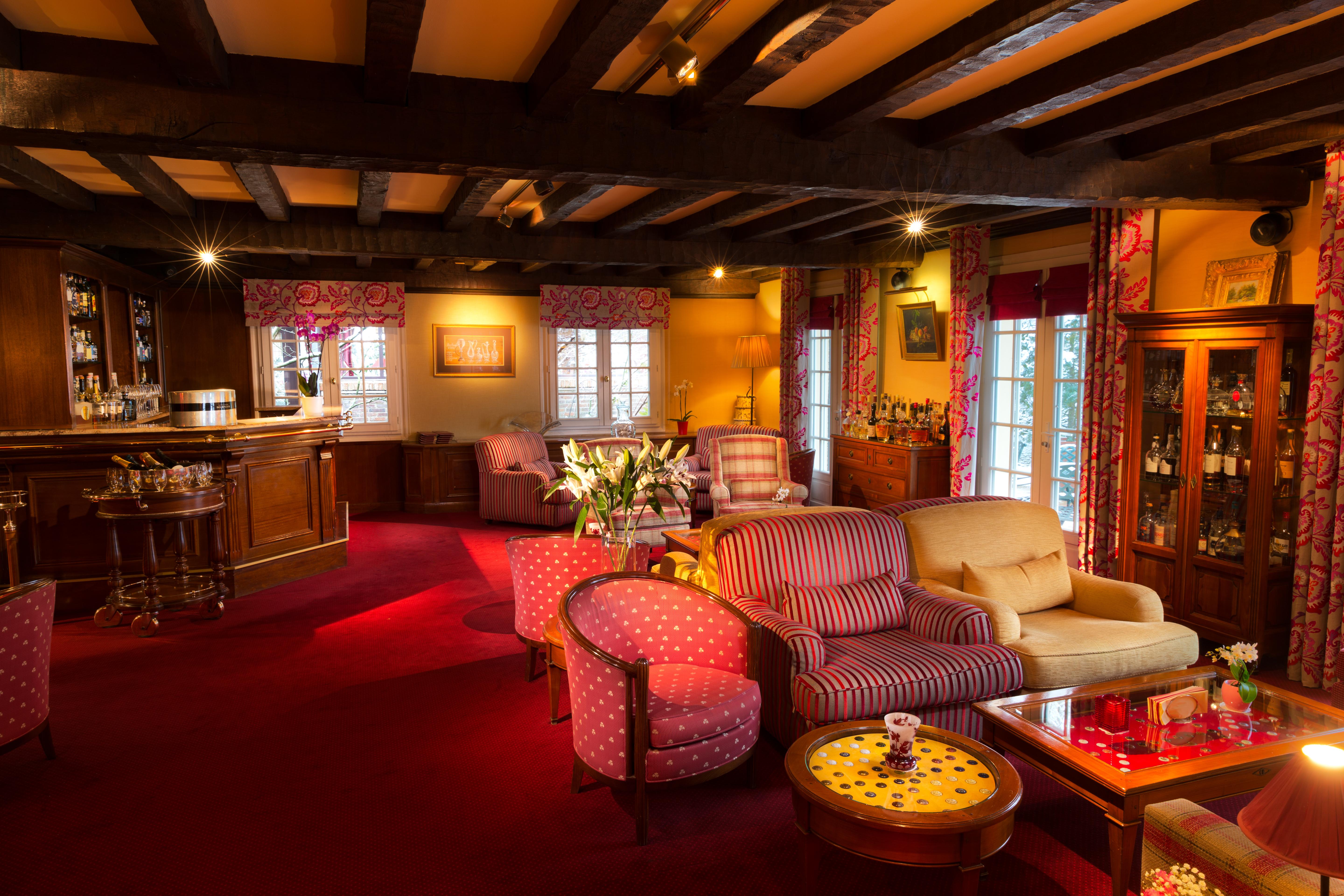 Hostellerie Briqueterie & Spa Champagne Vinay  Buitenkant foto The interior of the hotel